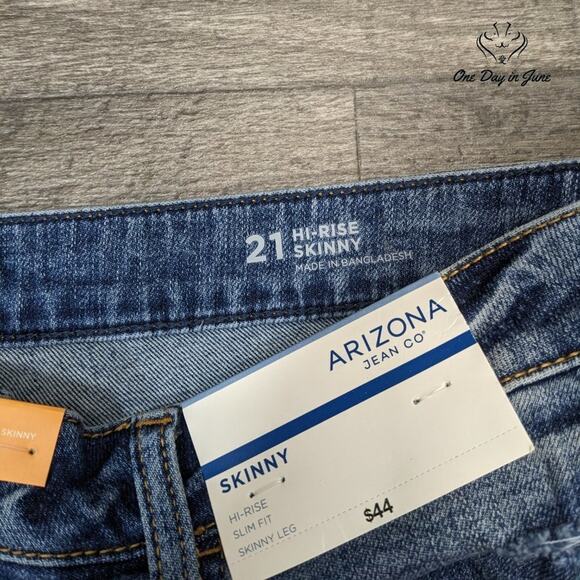 Arizona Jean Co. Juniors Hi Rise Skinny Jeans Size 21 - Picture 2 of 6